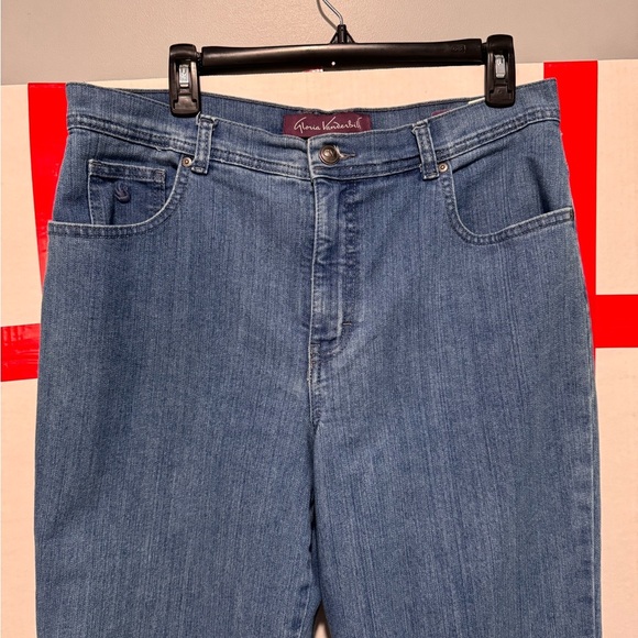 Gloria Vanderbilt Classic Denim Straight Leg Jeans - Picture 2 of 13